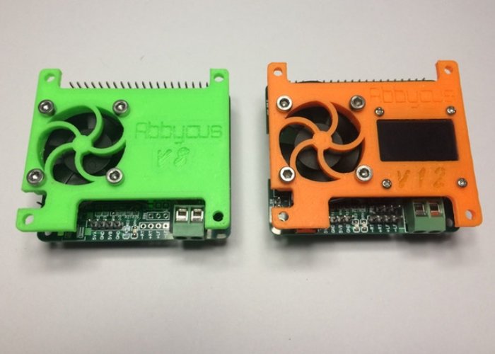 Raspberry Pi HAT regulates and measures power